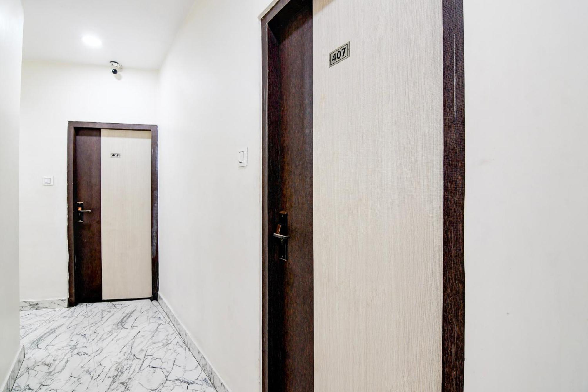 O S. R. Royale Hotel *