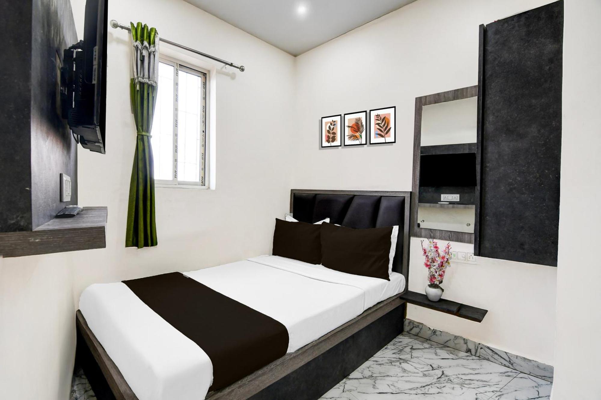 O S. R. Royale Kolkata